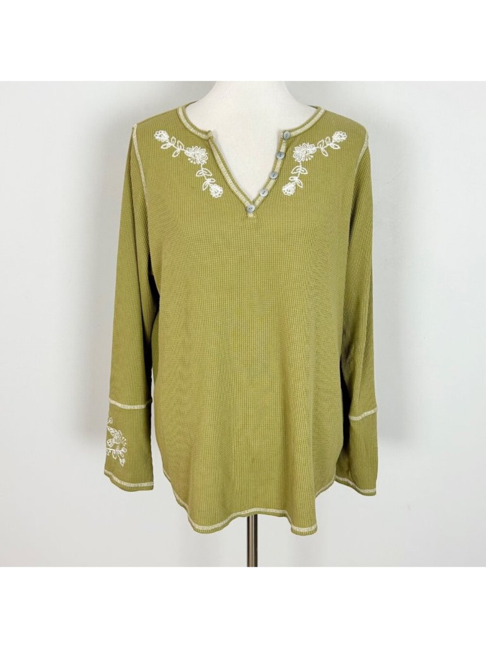 Belle Kim Gravel Green Thermal Waffle Tee Floral Embroidery Long Sleeve Size XL